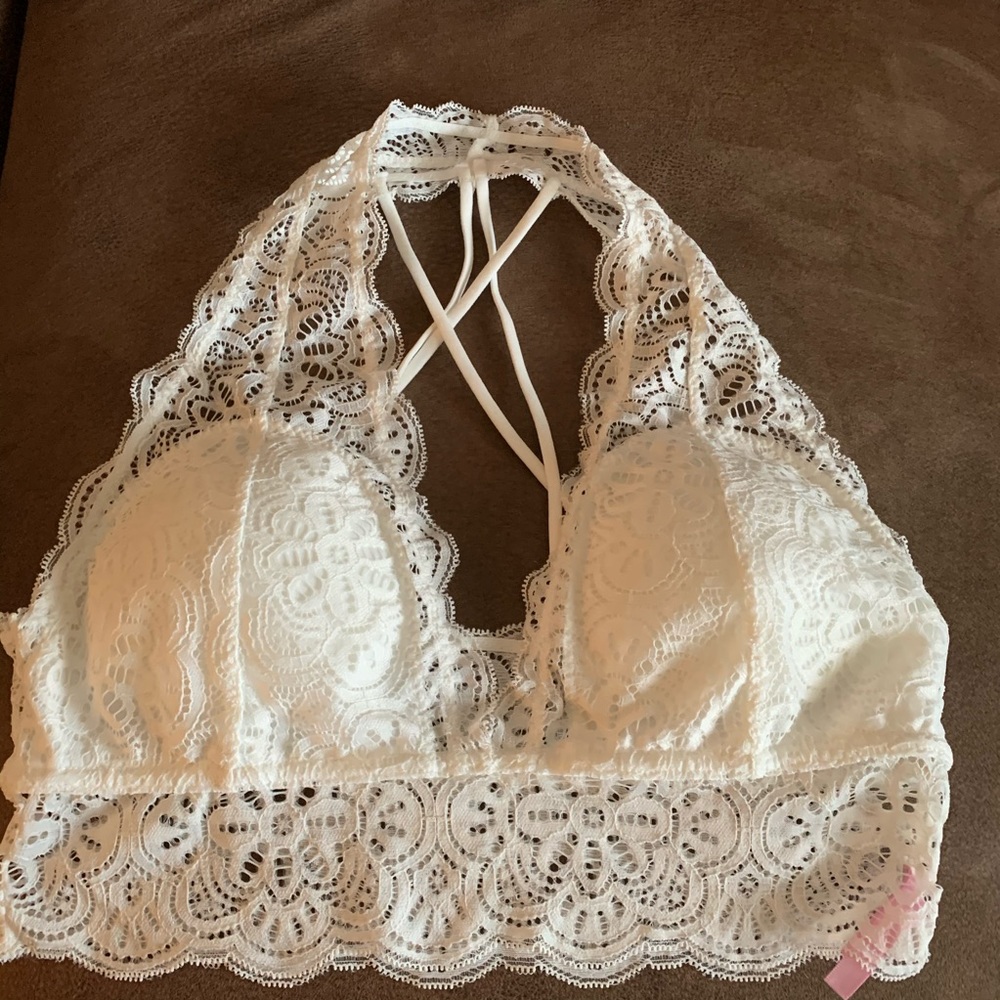 White floral bralette!